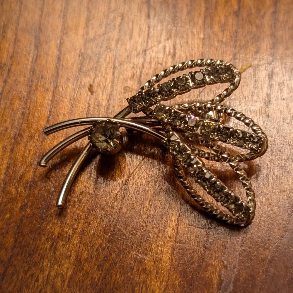 Vintage Brooch Floral Gray Rhinestones Spray Pin 1.25